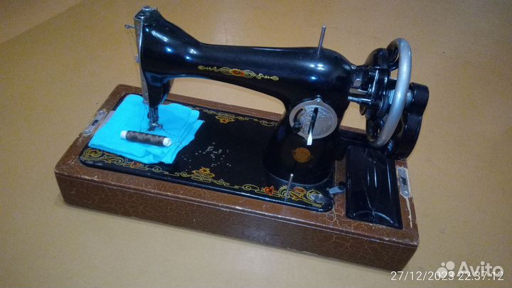 Швейная машинка пмз им.Калинина