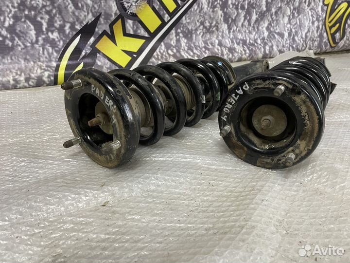 Опора переднего амортизатора Mitsubishi Pajero 4 3