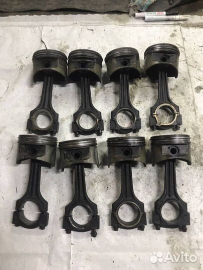 Поршень с шатуном Mercedes-Benz M119