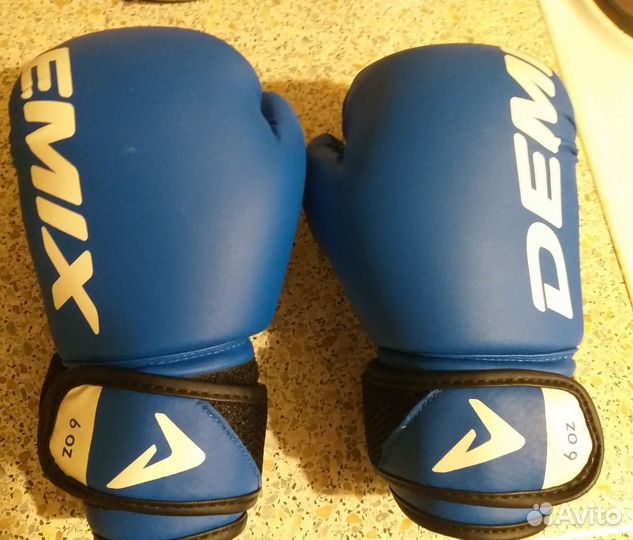 Боксерские перчатки