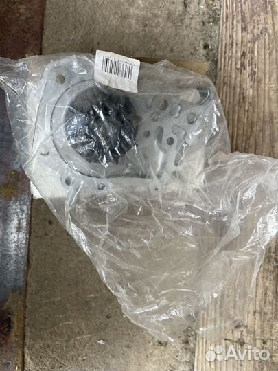 Водяной насос logan