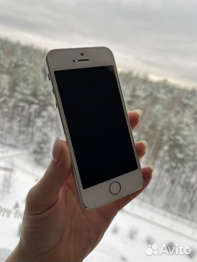 Телефон iPhone 5s (без обмена)