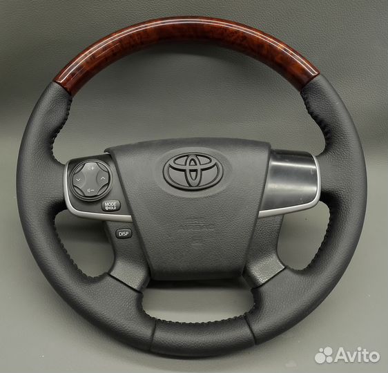 Руль на toyota camry 50