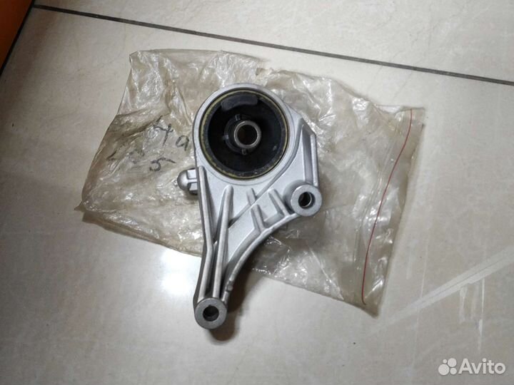 Опора подушка двс двигателя opel astra G