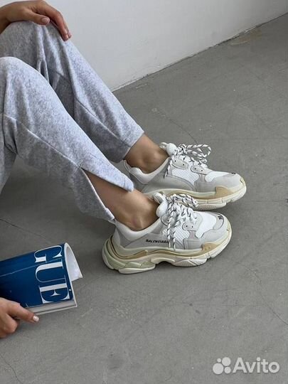 Кроссовки Balenciaga Triple S 