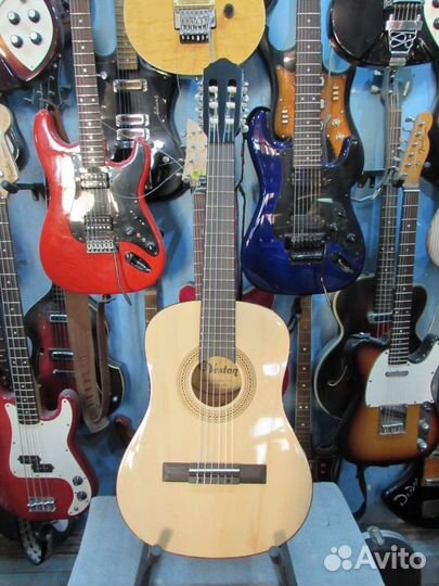 Классическая гитара Veston