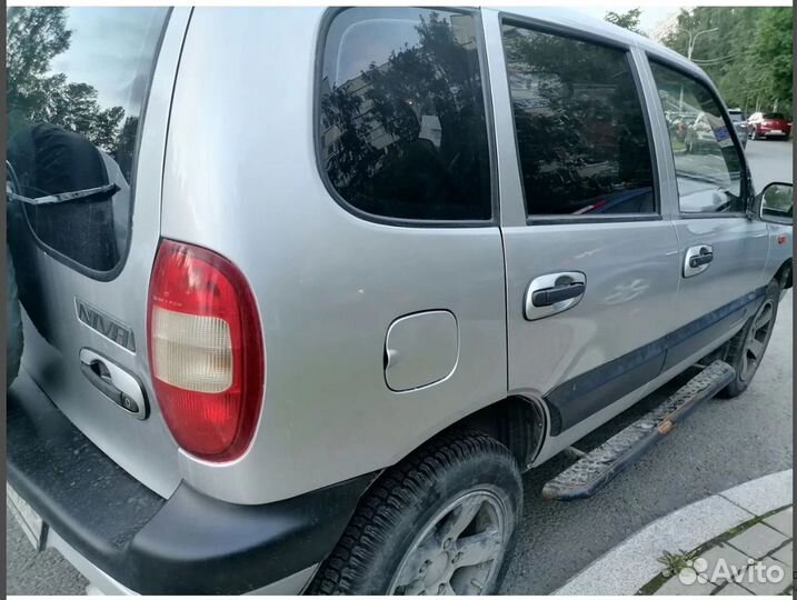 Chevrolet Niva - Накладки под ручки (5 шт.)