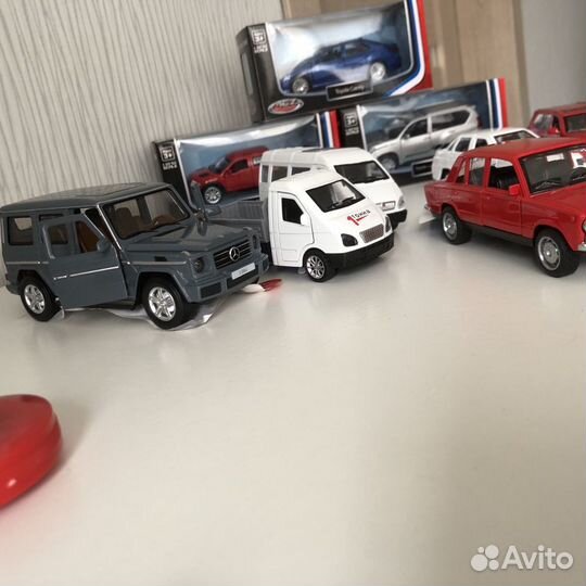 Машинки коллекционные новые LADA, Toyota, Bmw