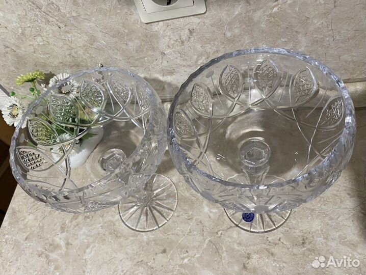 Ваза хрустальная