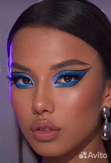 Модель на макияж