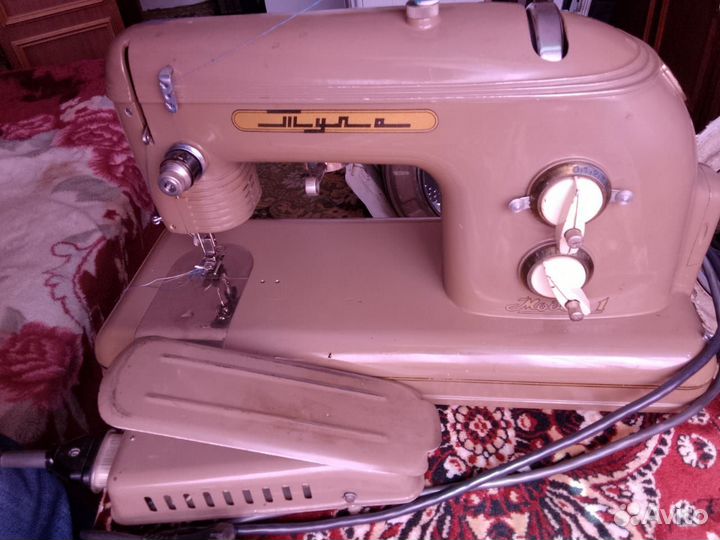 Швейная машинка 