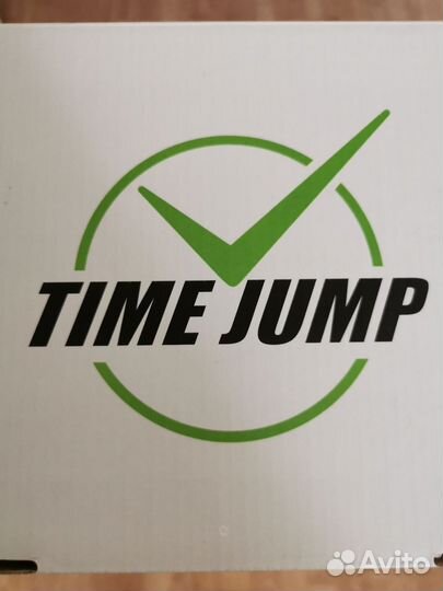 Женские кроссовки белого цвета размер 40