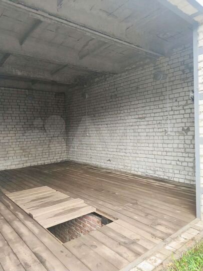 Гараж, > 30 м²