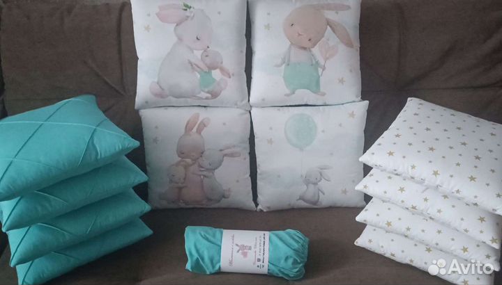 Комплект в кроватку, бортики подушки. Новый)