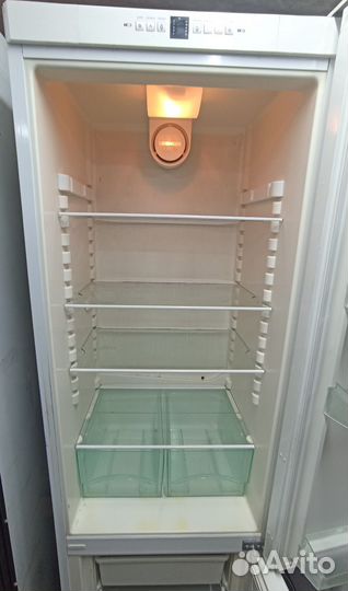 Холодильник Liebherr