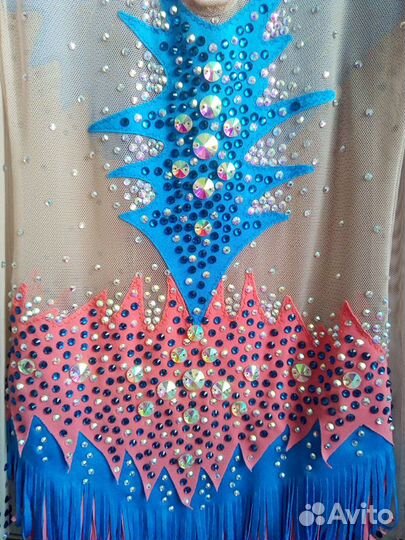 Купальник новый 128-134 для худож гимн и скакалка