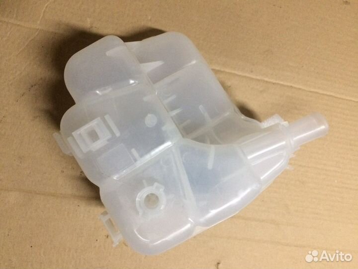 Бачок охлаждения Chevrolet Cruze Orlando