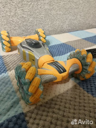 Джип на пульте управления