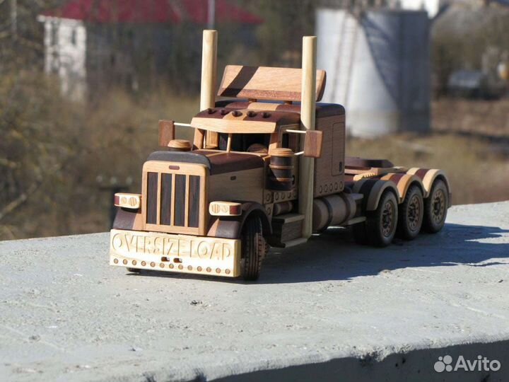 Деревянная машина