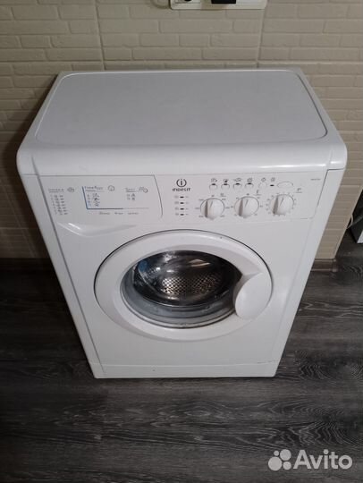 Стиральная машина indesit wisl 105