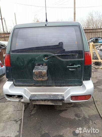Nissan Terrano 2 1996г. 2.4 в разбор