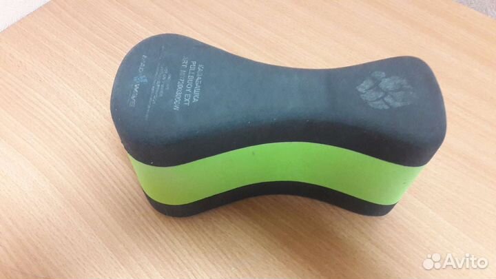 Инвентарь для занятия плаванием