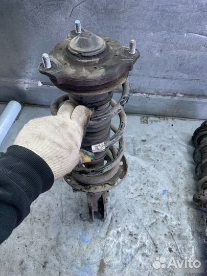 Амортизатор передний Kia Sportage 4