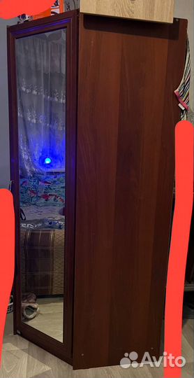 Угловой шкаф с зеркалом бу