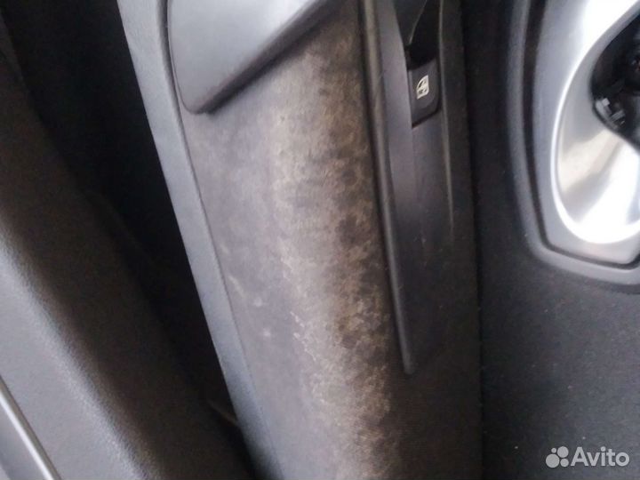 Дверные карты Renault Laguna 3