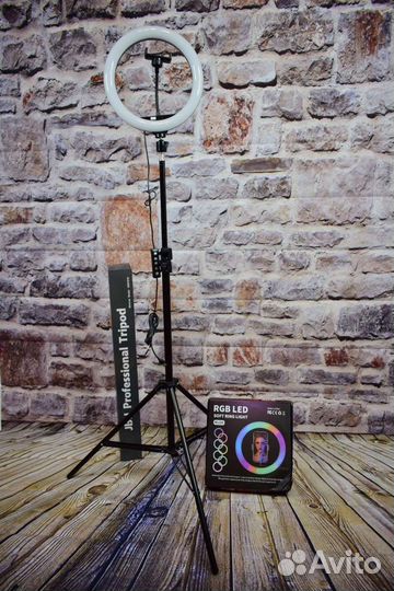 Кольцевая лампа 26 см со штативом