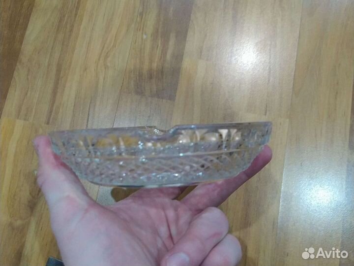 Хрустальная пепельница