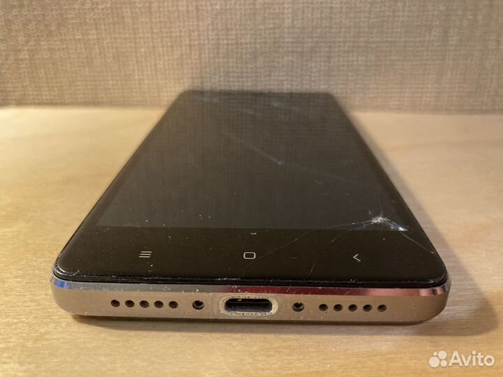 Смартфон Xiaomi Redmi 4 Pro (Prime) (под ремонт)