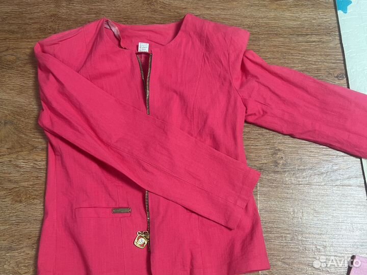 Пиджаки 3 штуки