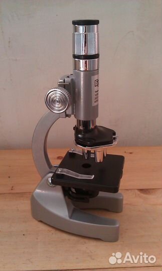 Микроскоп-метал