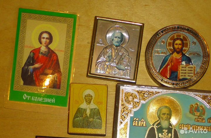 Иконы. Много святых