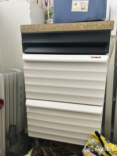 Тумба на колесах