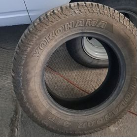 Yokohama Geolandar A/T G015 265/65 R17