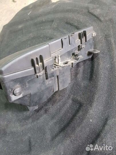 Блок предохранителей Volvo s80