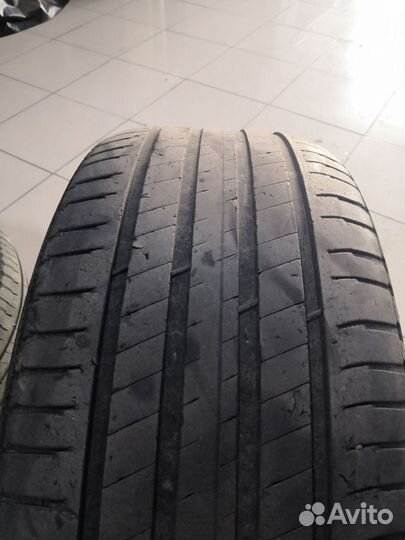 Michelin Latitude Sport 3 235/50 R19 и 255/45 R19