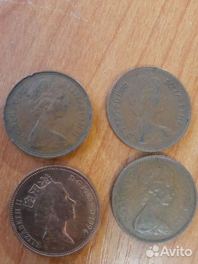 Монета Елизавета 2