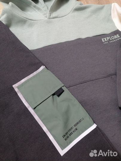 Спортивный костюм futurino р 140.Тёплый