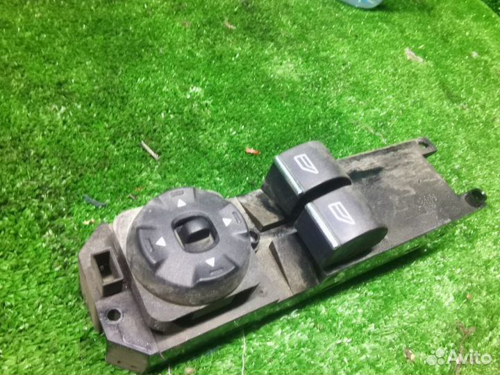 Блок стеклоподъемников передний левый Ford Mondeo