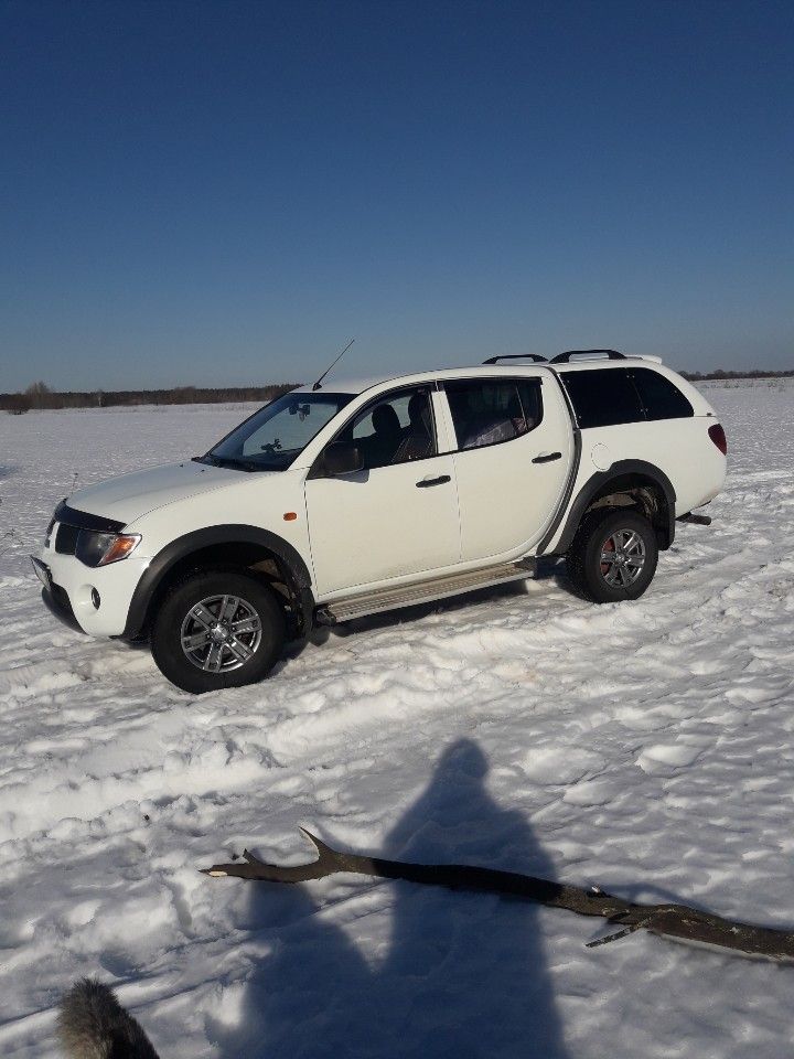 Mitsubishi L200: фото владельца