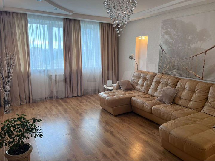 3-к. квартира, 92 м², 9/10 эт.