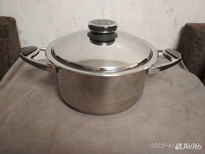 Новая Кастрюля Zepter5,5лd24 сенсор.цифров.термо