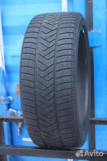 Pirelli Scorpion Winter 255/40 R21 91B