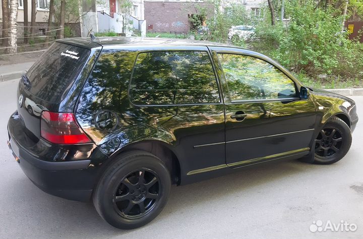 Volkswagen Golf 1.4 МТ, 2000, 300 000 км