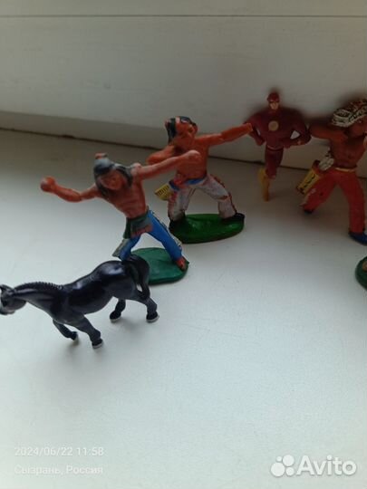 Фигурки воинов