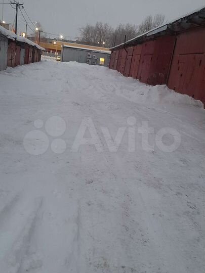 Гараж, > 30 м²