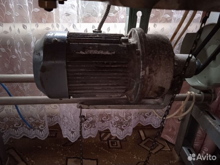 Швейная машинка бу оверлок 51 кл